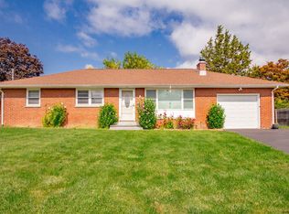 4 Andrew Ln, Cohoes, NY 12047