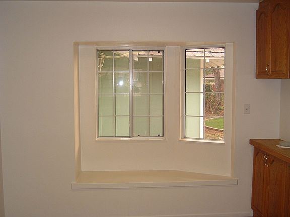 Window seat in kitchen nook area