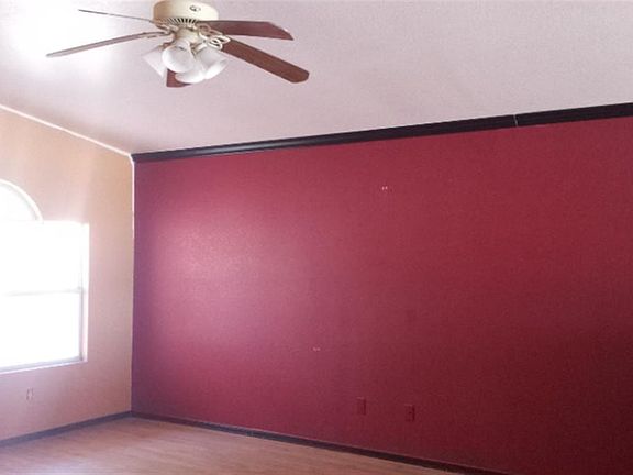 5th image of 1530 E Bowman Ave