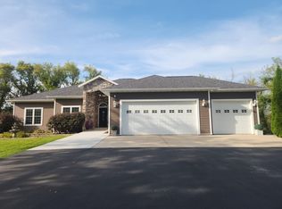 E9722 N Reedsburg Rd, Reedsburg, WI 53959