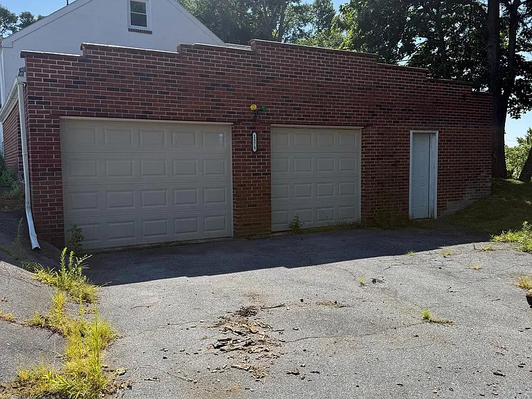 1575 Hunsecker Rd — Photo 12