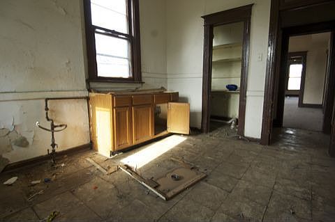 3rd image of 6542 S Eberhart Ave