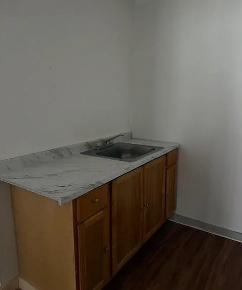 2255 Genesee St — Photo 44