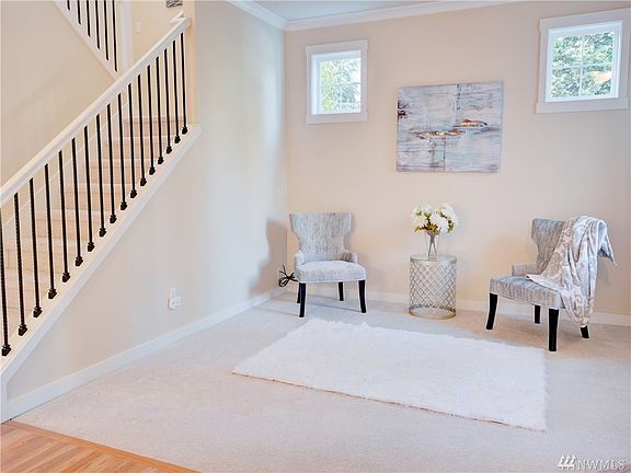 2nd image of 457 1st Ave NW