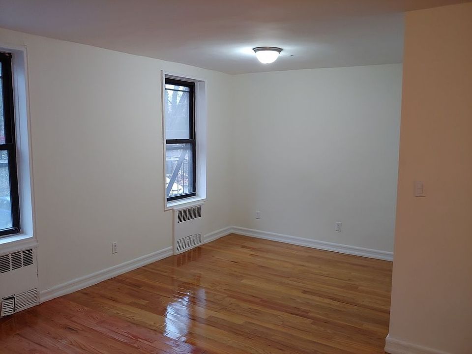 2nd image of 8701 Midland Pkwy APT 2H