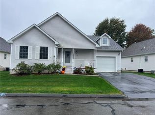 22 Dacosta Dr UNIT 22, Newington, CT 06111