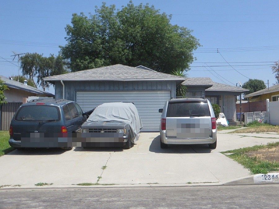 1st image of 12344 Woodridge Ave