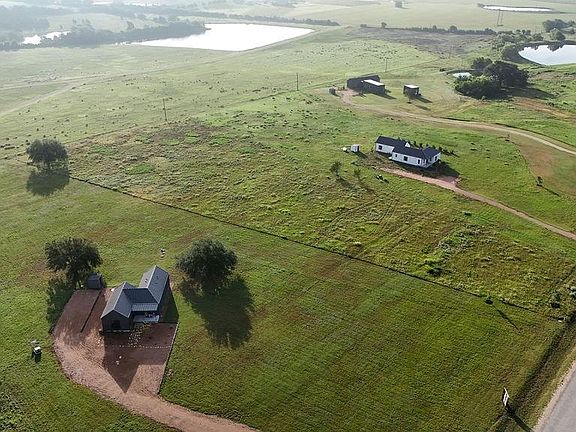 4th image of 334 Vineyard View Trl