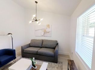 840 SW 7th St #852, Miami, FL 33130