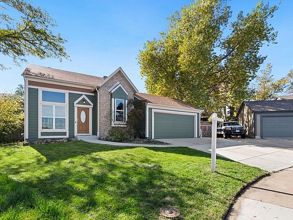 3rd image of 10448 Robb Ct