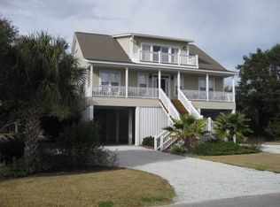 2701 Palmetto Blvd, Edisto Island, SC 29438
