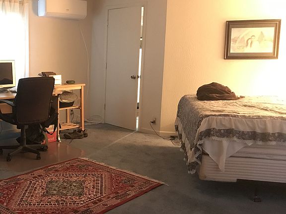 5th image of 5104 Jones St