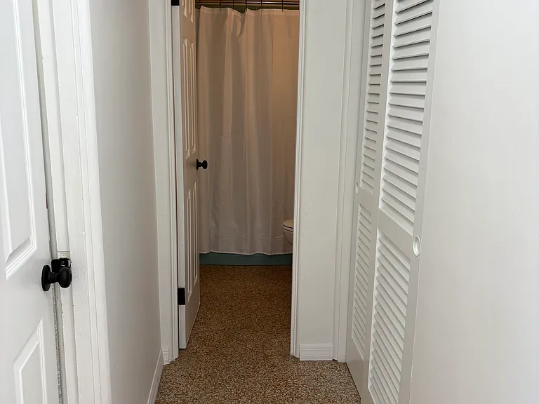 2845 Bentley St — Photo 8