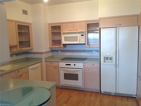4th image of 1 Lake Shore Blvd Suite 1501