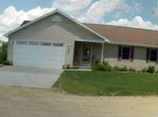 608 Sunset Dr, Polo, IL 61064