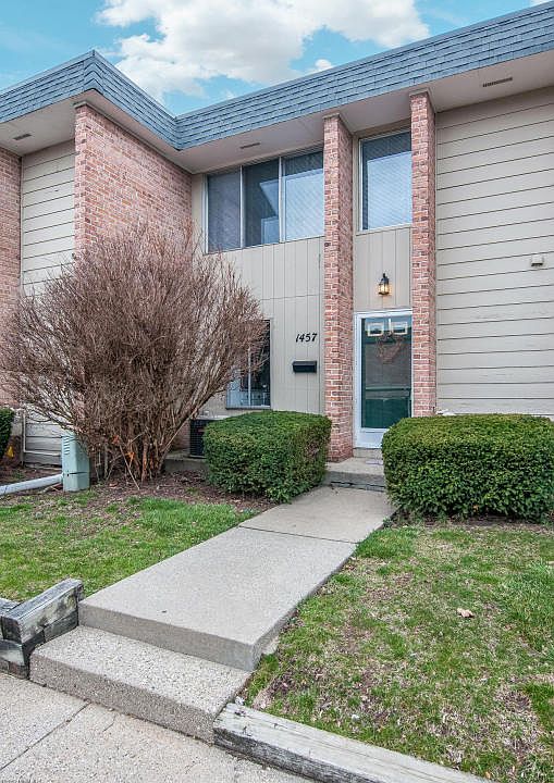 1st image of 1457 N Saxony Dr SE #14