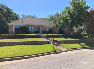 3005 Sweet Briar St, Grapevine, TX 76051