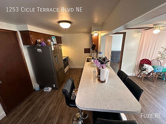 3rd image of 1253 Terrace Rd NE