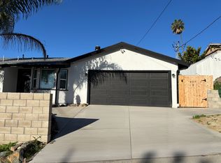 407 Camelot Dr, Oceanside, CA 92054