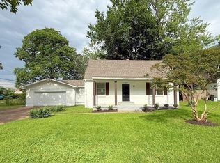 4080 E Whitehaven Park Cir, Memphis, TN 38116