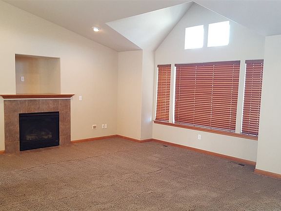 5th image of 8009 E Sommerset Ct