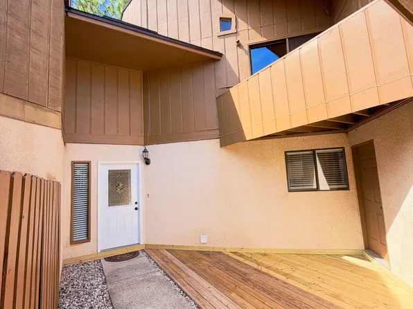 1122 ROMAINE Circle E, Jacksonville, FL 32225