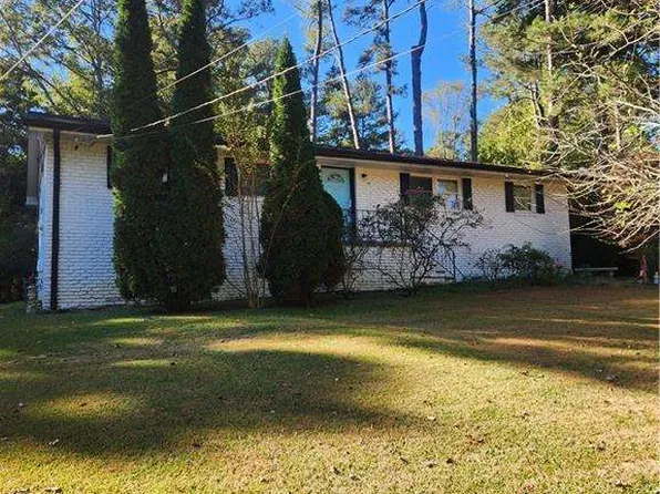 3969 W Hilda Cir, Decatur, GA 30035