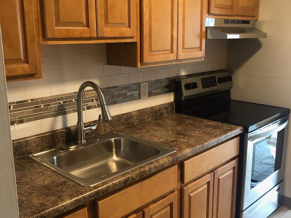 2nd image of 111 W Central Blvd APT B4