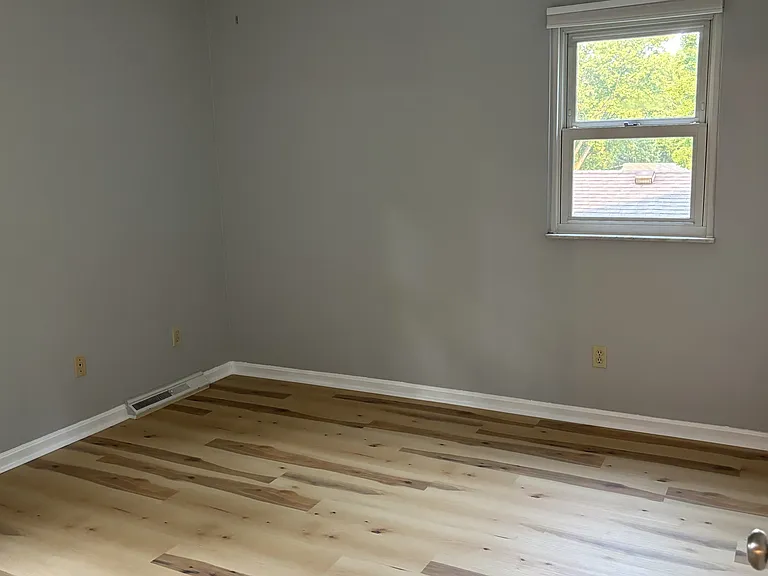 8509 Denallen Dr — Photo 50