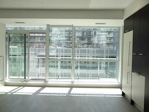 1st image of 199 Richmond St W #613