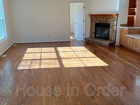 2nd image of 40 Wildwood Park