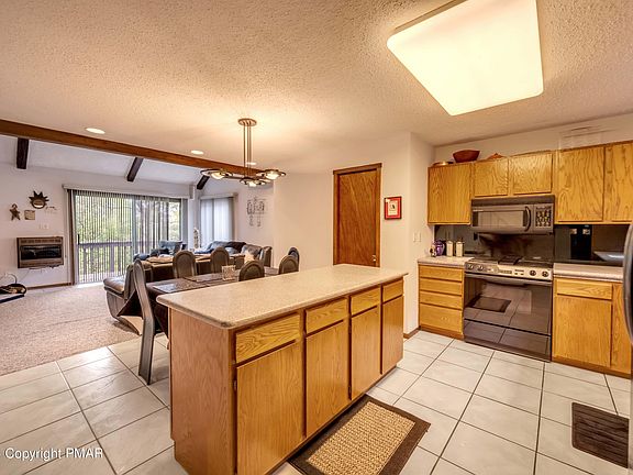 4th image of 161 Upper Village Way