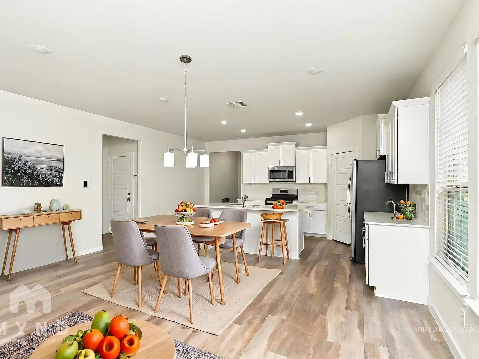 4 bed, 2.5 bath, 2668 sqft, $2,915 — Photo 3