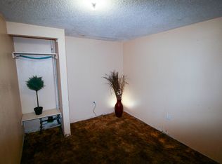 512 Pine St, Waterloo, IA 50703