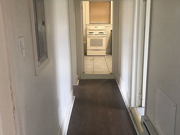 4th image of 6200 Germantown Ave #2R