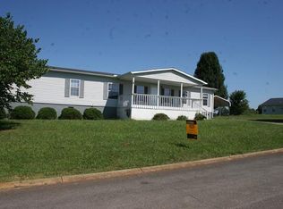 114 Five Oaks Dr, Madisonville, TN 37354