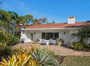 252 S Garden Cir, Belleair, FL 33756