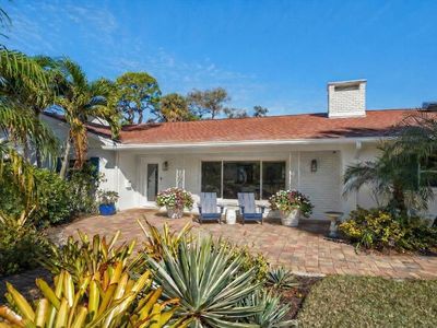 252 S Garden Cir, Belleair, FL, 33756