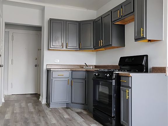 2nd image of 6602 S Ingleside Ave #921-2