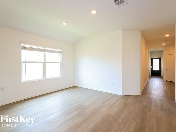 4th image of 6754 Arid Way