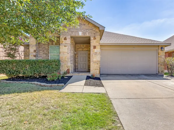 2208 Cavalry Dr, Fort Worth, TX 76177
