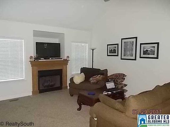 4th image of 244 Thornberry Dr