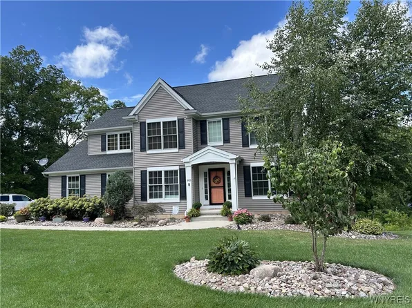 905 Sullivan Ct, Lewiston, NY 14092