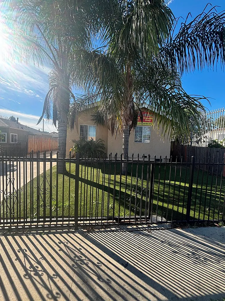 4 bed, 1300 sqft, $3,650 — Photo 2