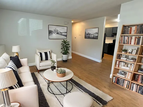 Cottonwood Creek Apartments
