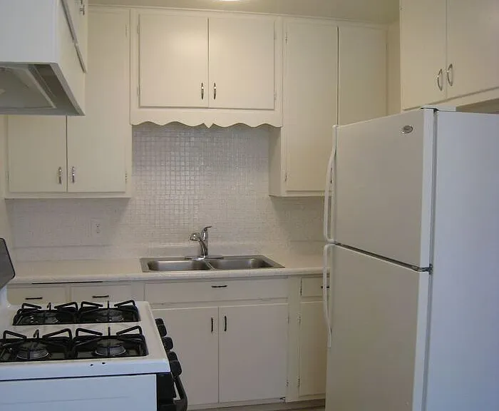 4810 Parks Ave — Photo 3