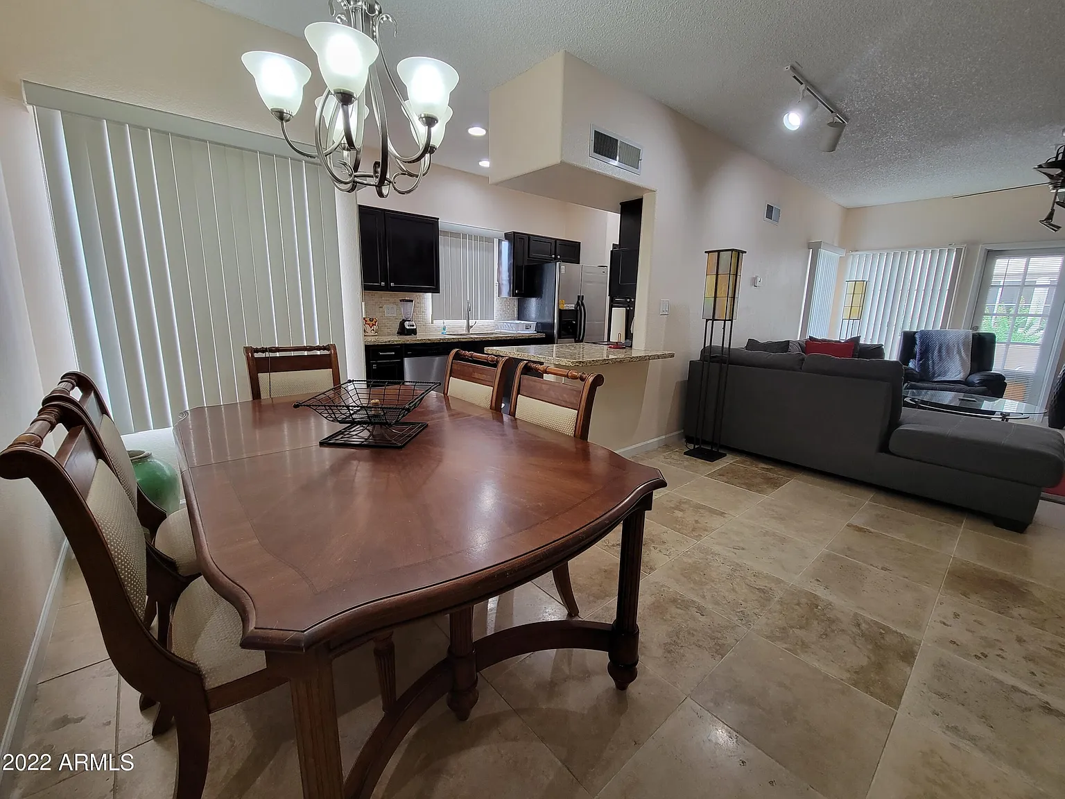 3 bed, 2.0 bath, 1364 sqft, $3,500 — Photo 2