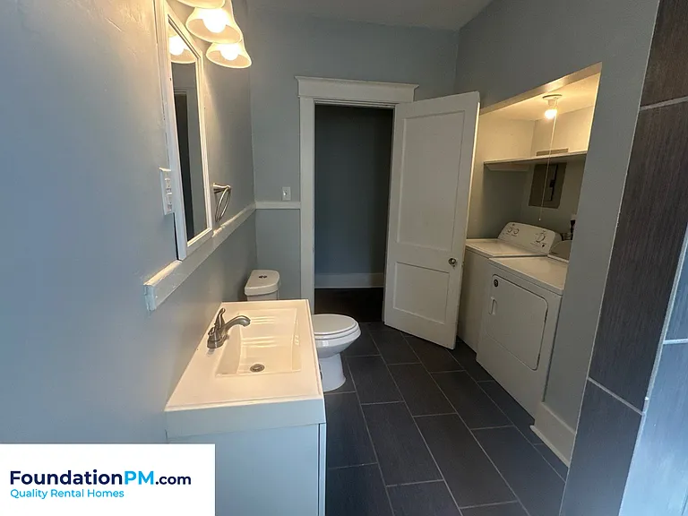1764 Lawrence Ave #4 — Photo 13