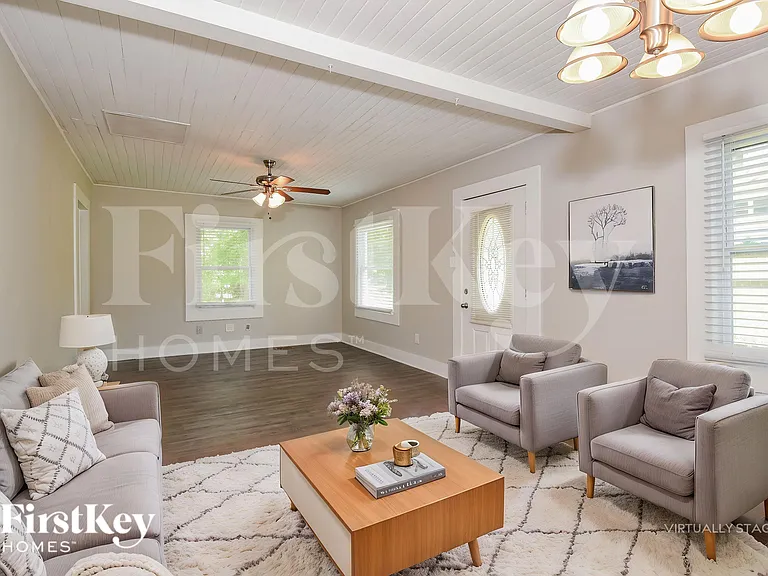 5664 Perk St — Photo 4