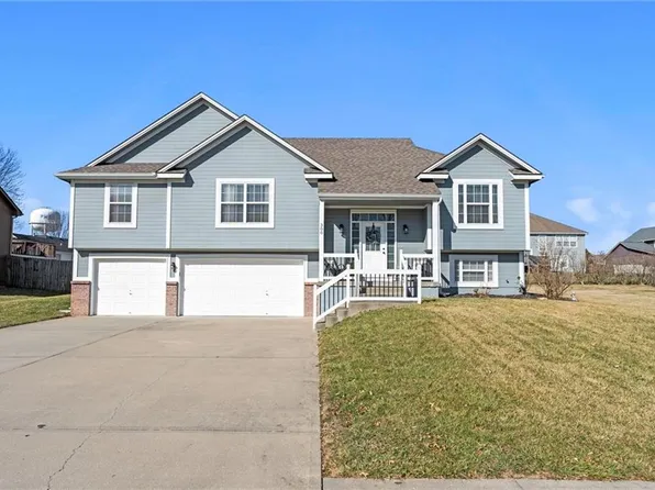 300 Blackjack Ave, Lone Jack, MO 64070